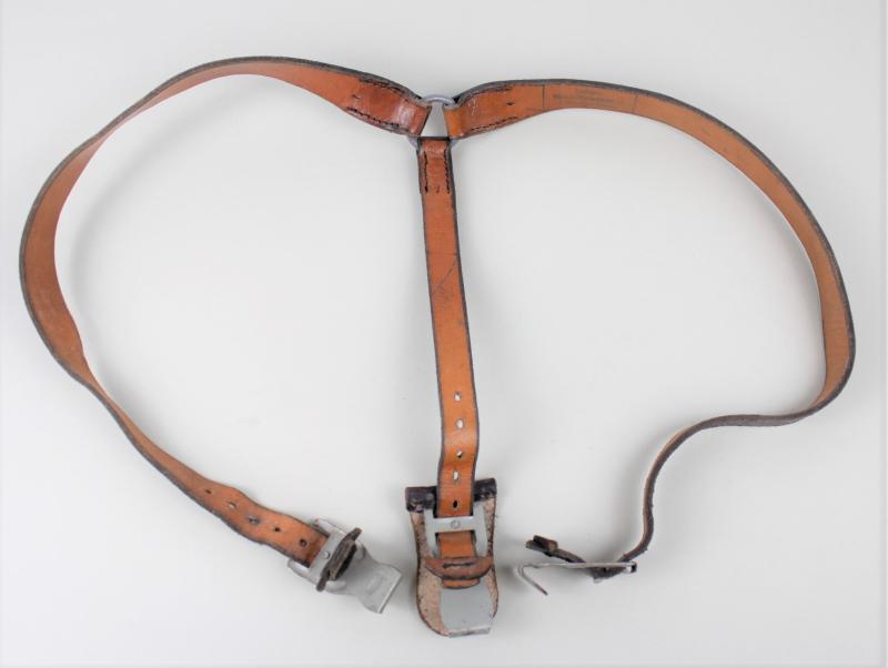 Luftwaffe Black leather Y-straps