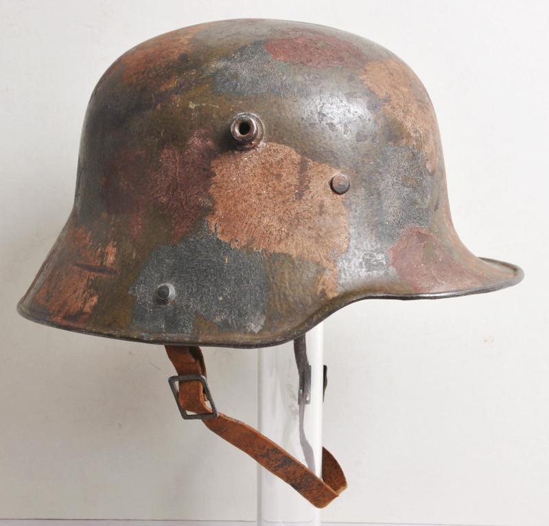 WW1 German M16 Splotch Camouflage Helmet & Chinstrap
