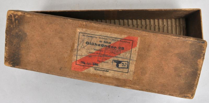 WW2 German Fuse Carton For 20 ' Gluhzunder 28' Electrical Fuses