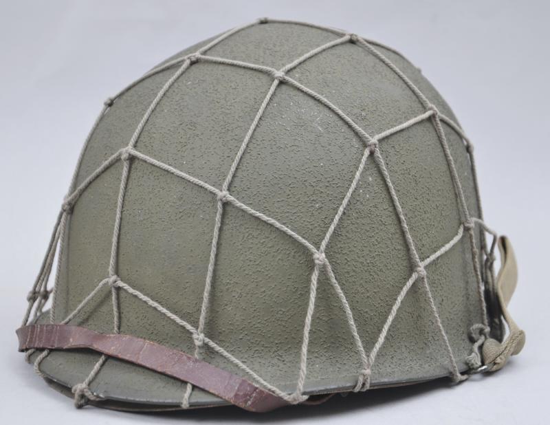 WW2 US Front Seam , Swivel Bales M1 Helmet With Camouflage Net