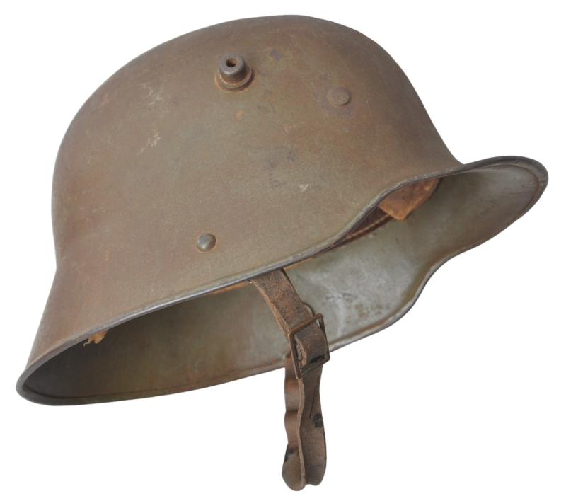 WW1 German M16 Helmet With Chinstrap