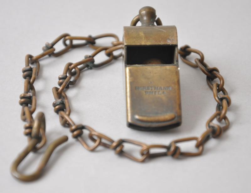 WW1 US Whistle & Chain