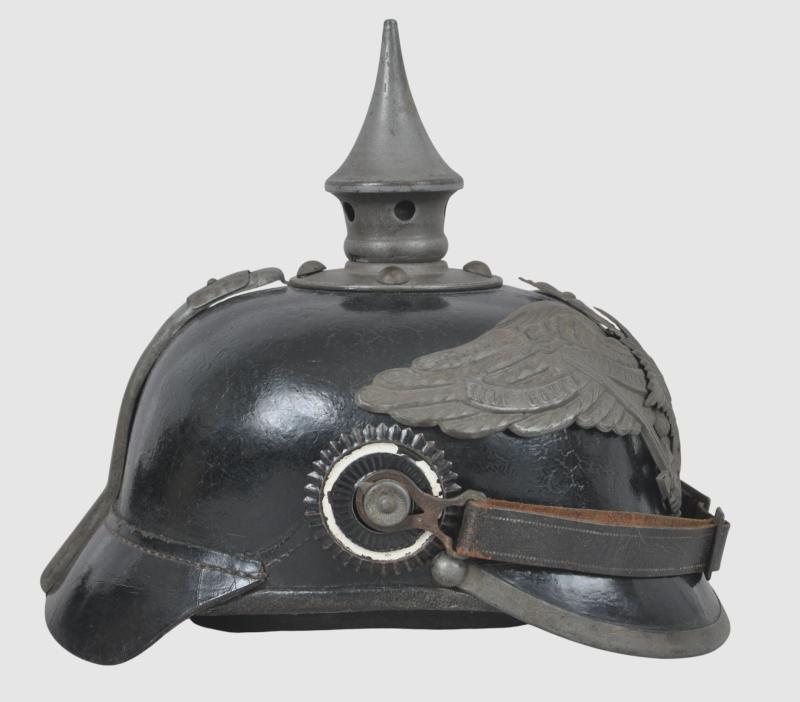WW1 German 'Prussian Garde' M15 Pickelhaube