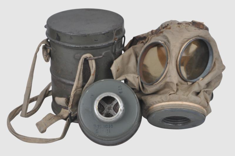 WW1 German Gummi Mask & Canister with Original Carrying & Short Strap 1916