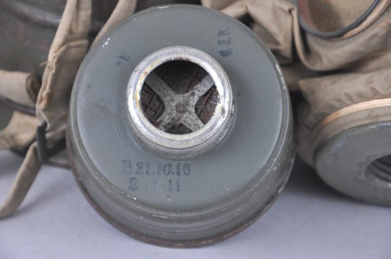 WW1 German Gummi Mask & Canister with Original Carrying & Short Strap 1916