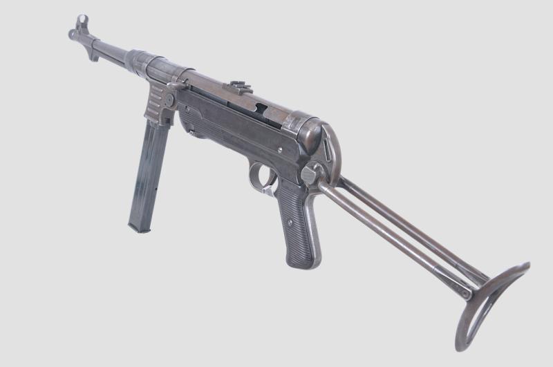 Deactivated WW2 German MP40 Sub Machine Gun