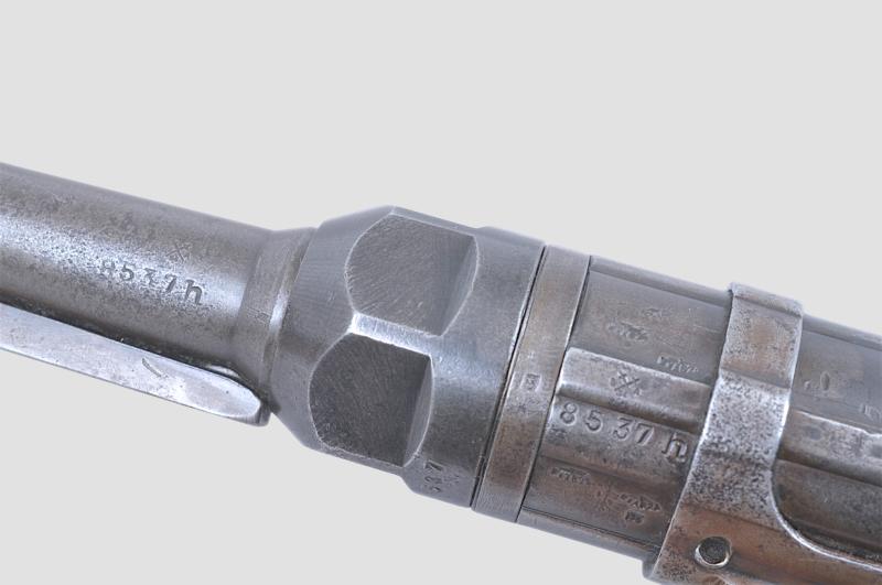 Deactivated WW2 German MP40 Sub Machine Gun