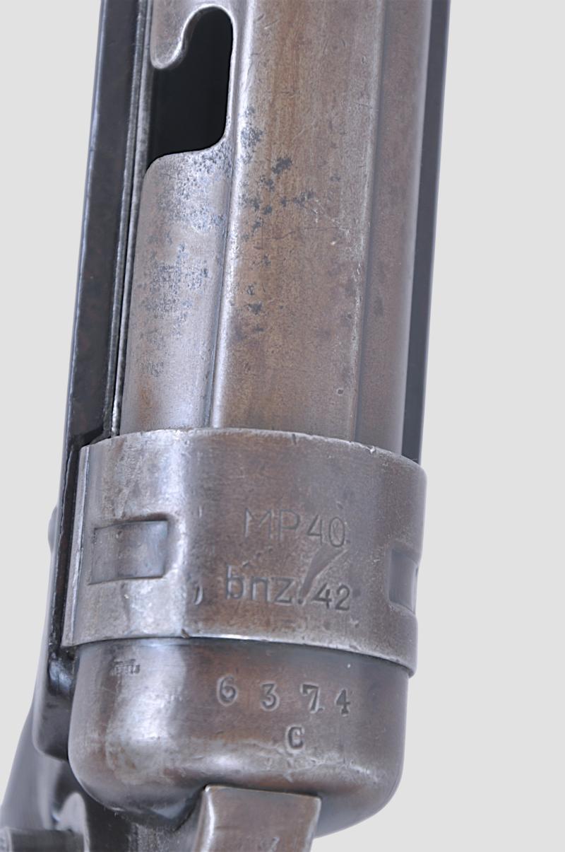 Deactivated WW2 German MP40 Sub Machine Gun