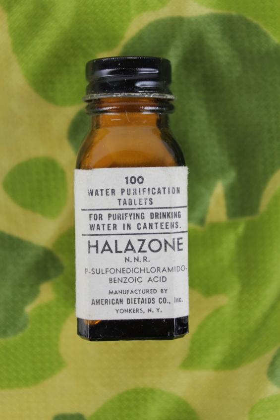 WW2 US Halazone Water Purification Tablets In Labelled Bottle 
