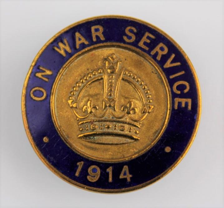 WW1 British ' ON WAR SERVICE' 1914 Badge